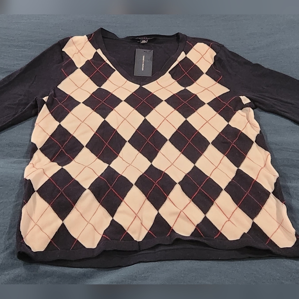 Tommy Sweater Size Large
